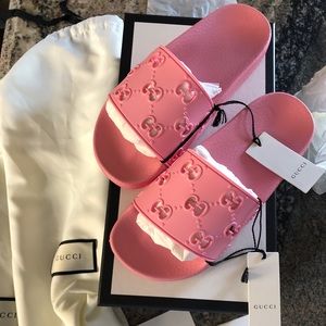 Women’s rubber GG slide sandals